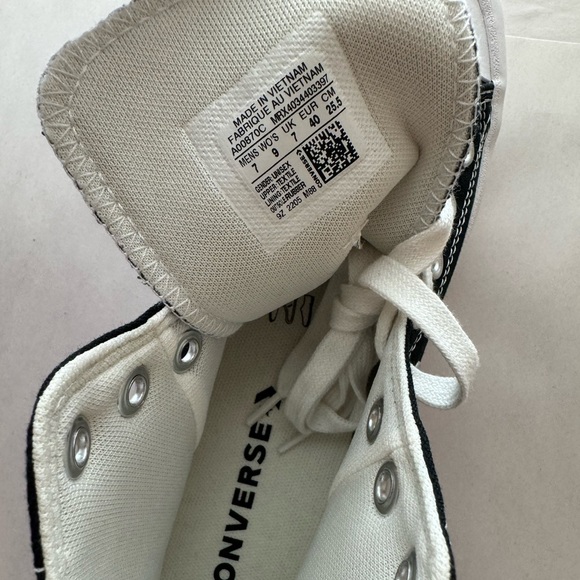 Converse Chuck Taylor All Star CTAS Lugged 2.0 Hi Unisex - Picture 12 of 15